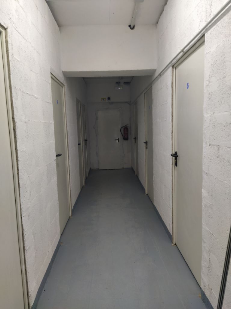 Local con negocio de trasteros