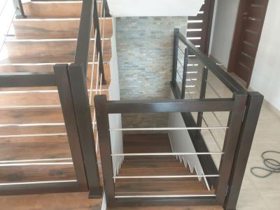 Reinigungs- und Reparaturdienste