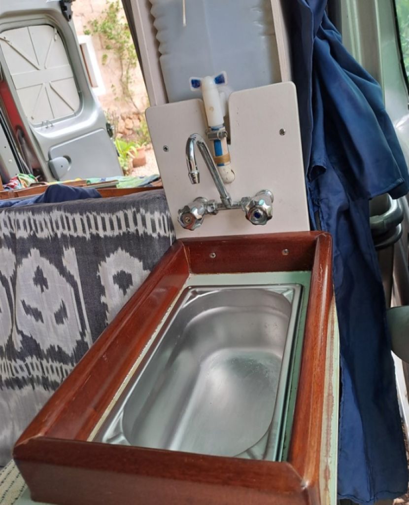 Renault Trafic  DCi 115 mit Campervan Zulassung Spanien Kilometerstand NUR 85.350Km (ein Eigner)