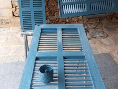 Reparación i pintura. Persianas. Puertas etc.