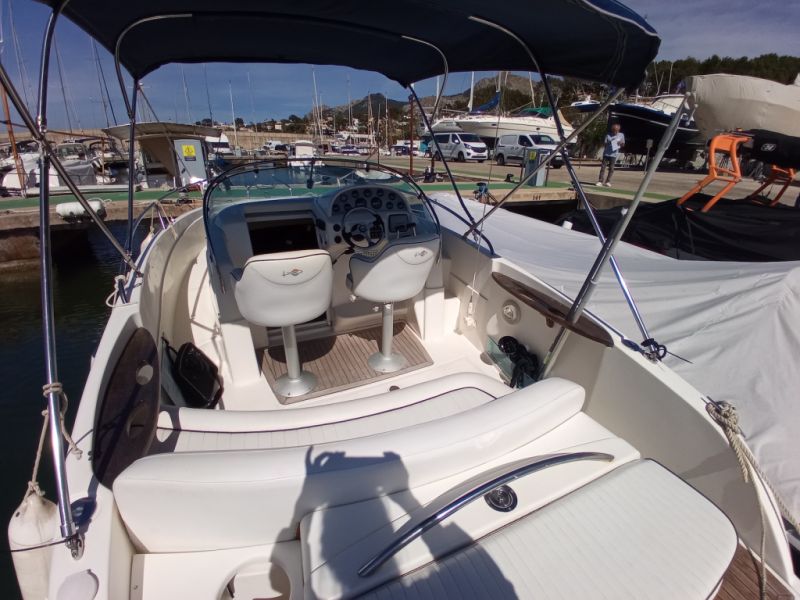 Rio 750 Daycruiser 2x 137PS Motorboot mit 2 Schlafplätze