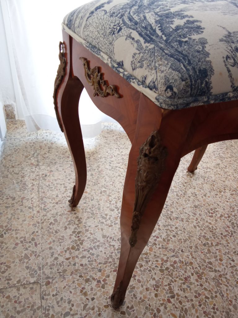 Rococo bench with " toile de jouy " cover. Newly upholstered and upholstered.