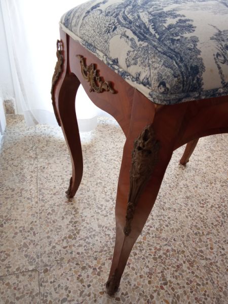 Rococo bench with " toile de jouy " cover. Newly upholstered and upholstered.
