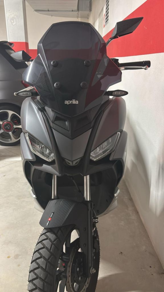 Roller Aprillia SR GT200 -  Bj. 08 / 2024 - 1050 km - unfallfrei