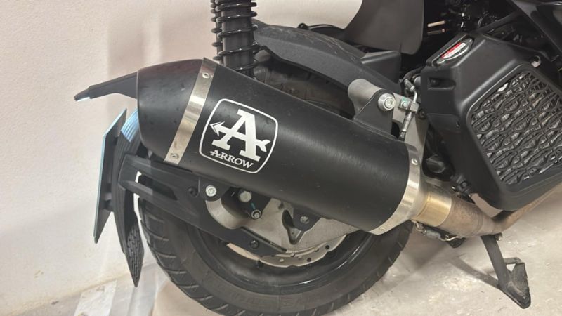 Roller Aprillia SR GT200 -  Bj. 08 / 2024 - 1050 km - unfallfrei