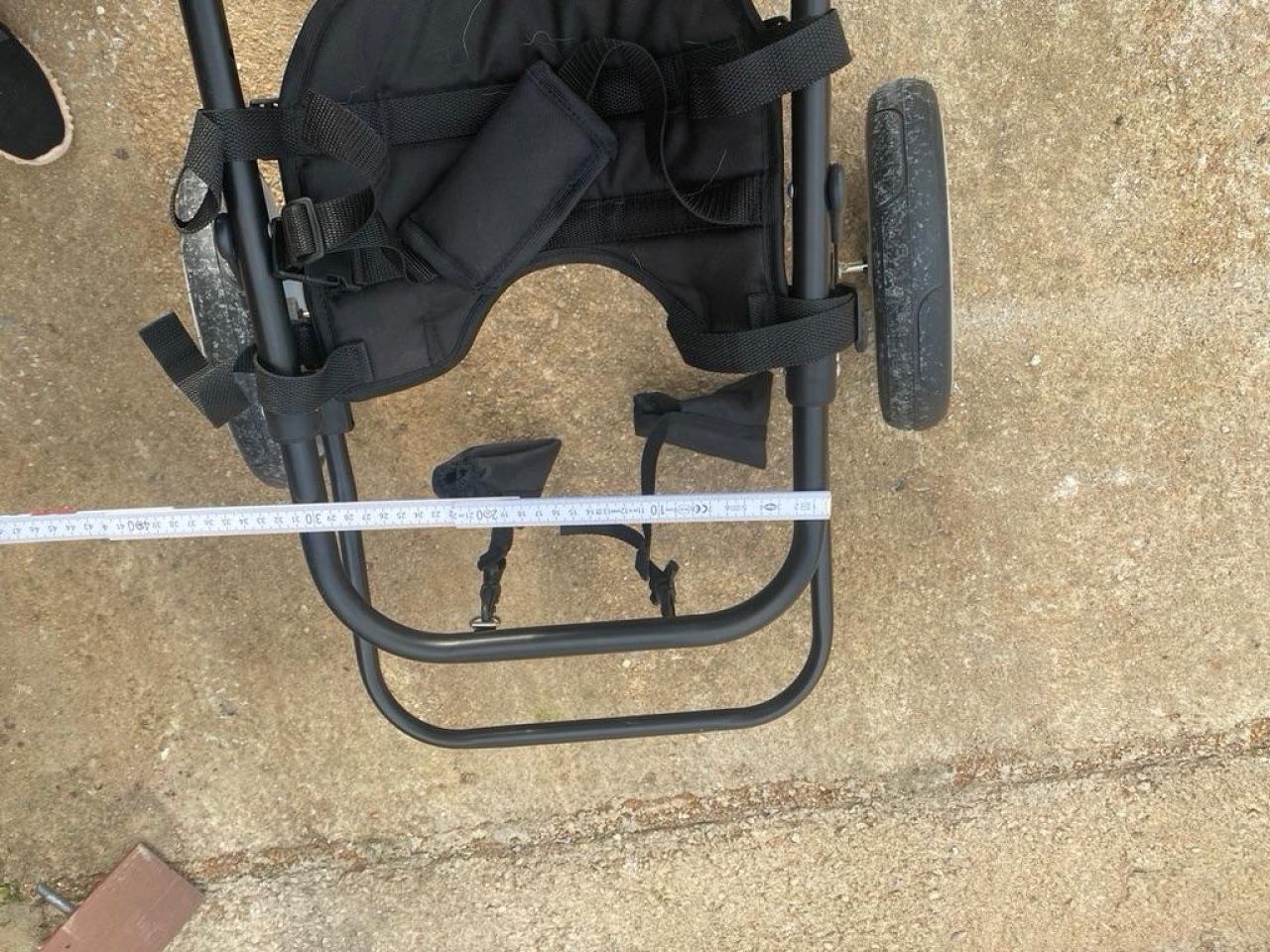 Wheelchair for large dogs