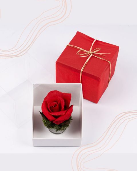 Pink crepe paper in gift box, various colors