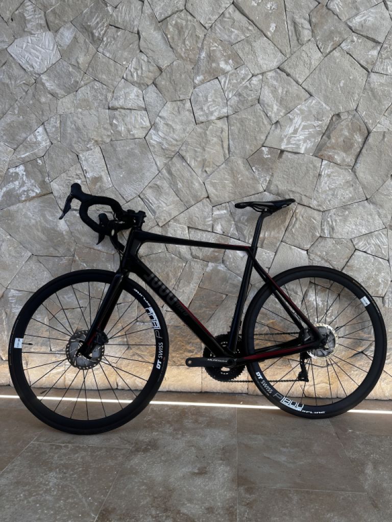 Rose Rennrad in gutem Zustand und sofort einsatzbereit.