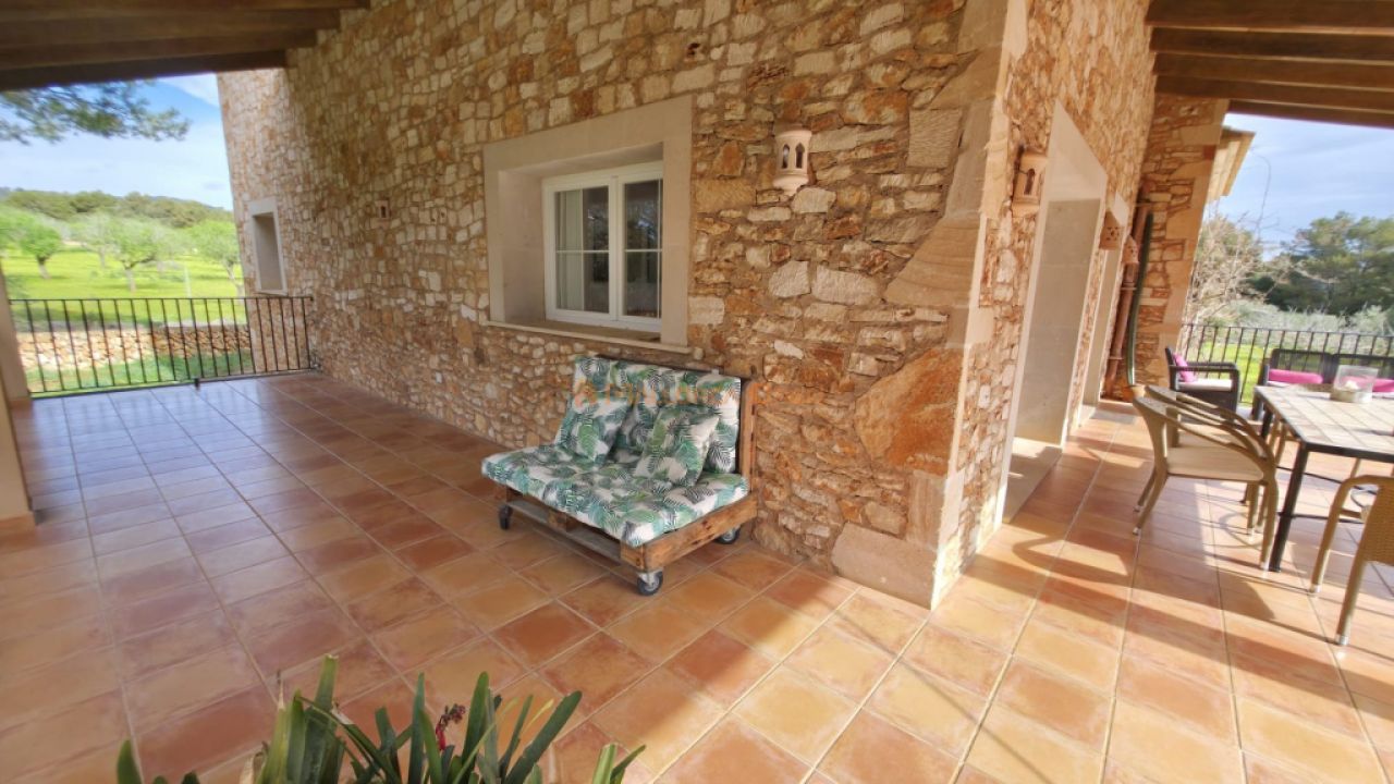 Rustikale Finca zur Miete zwischen Portocolom und S’Horta