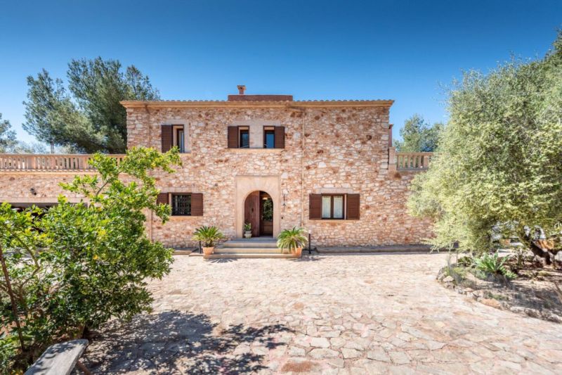 Rustikale Immobilie zum Verkauf in Portocolom -Ref. Baes-2021