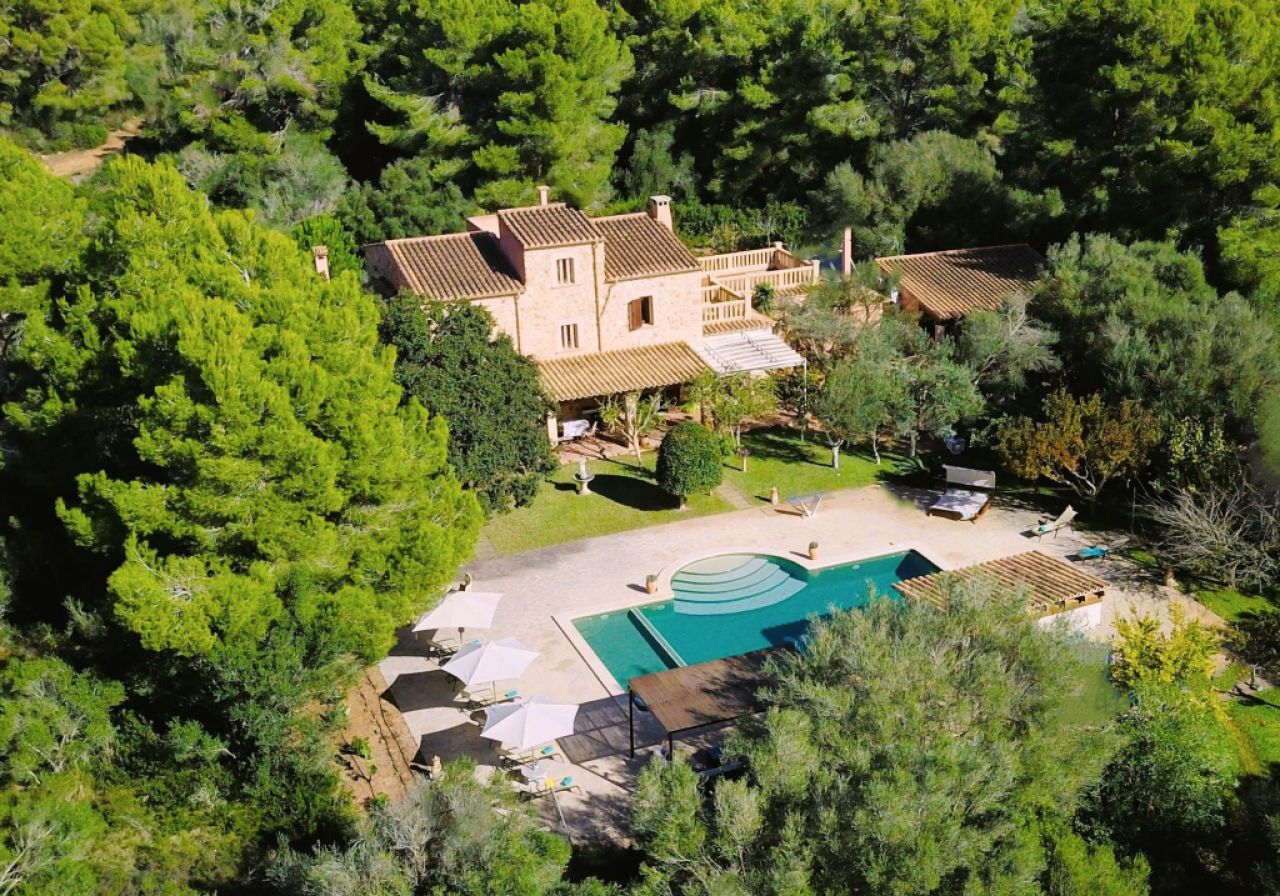 Rustikale Immobilie zum Verkauf in Portocolom -Ref. Baes-2021