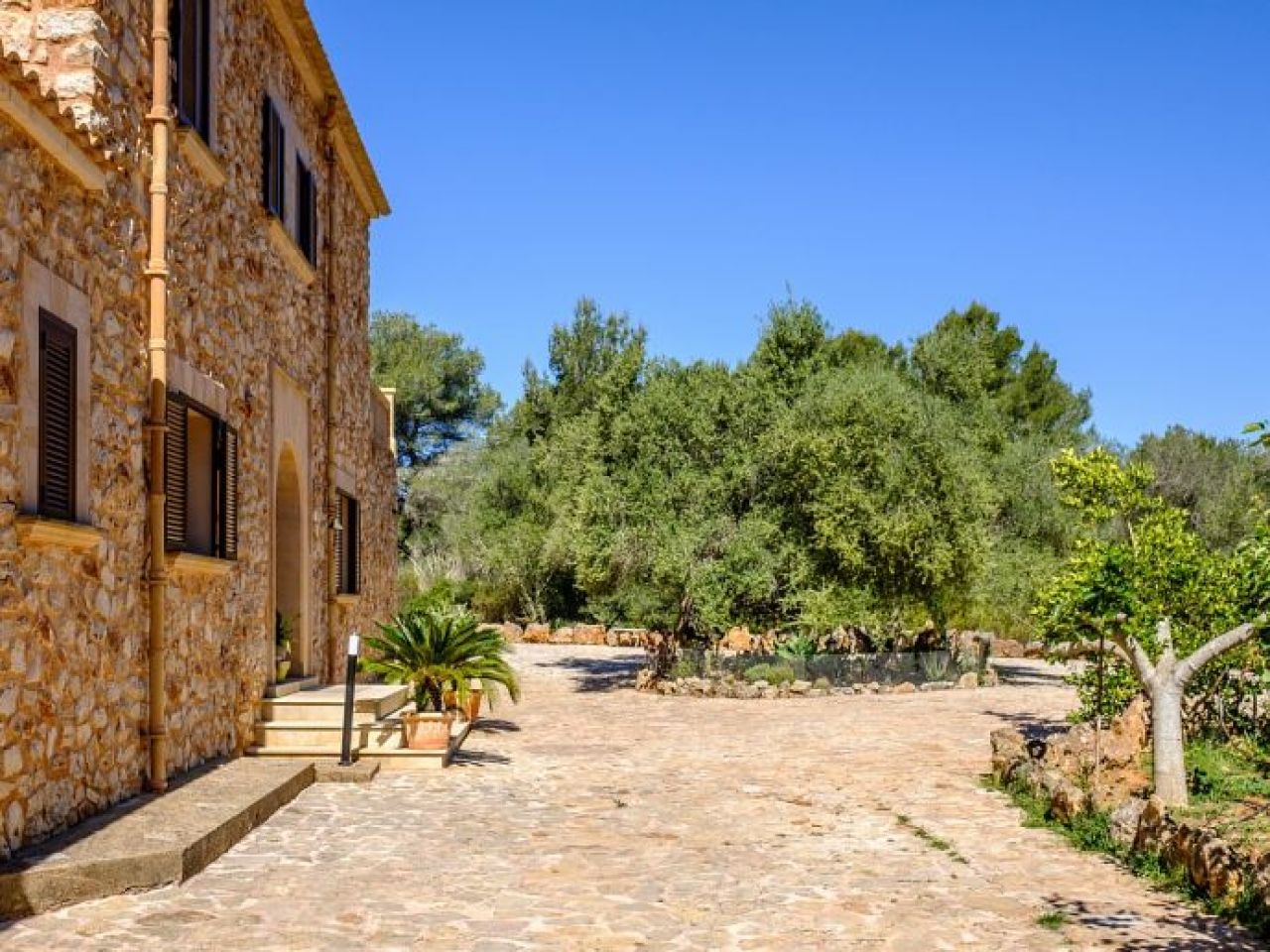 Rustikale Immobilie zum Verkauf in Portocolom -Ref. Baes-2021