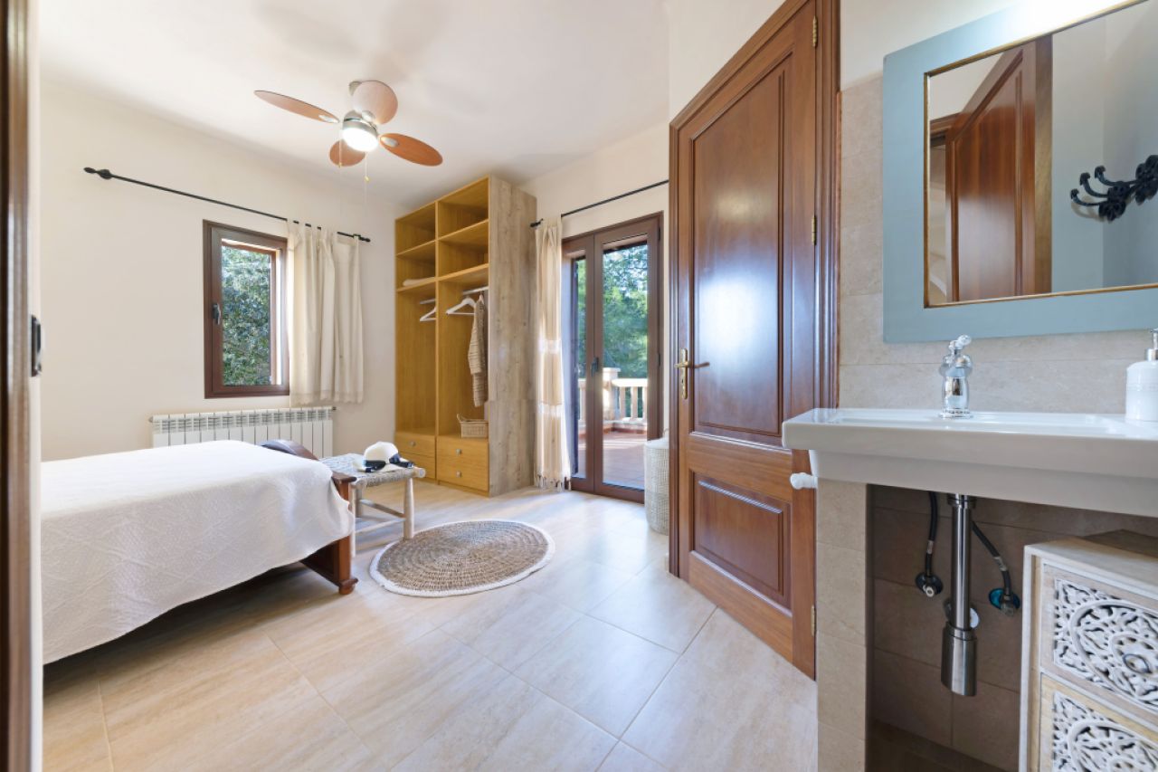 Rustikale Immobilie zum Verkauf in Portocolom -Ref. Baes-2021