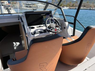 RYCK 280 – Potencia, estilo y diversión en el mar!
