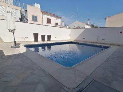 Temporada: Chalet de 2 plantas con piscina y calefacción central de gasoil en Son Bielo - Sa Ràpita 