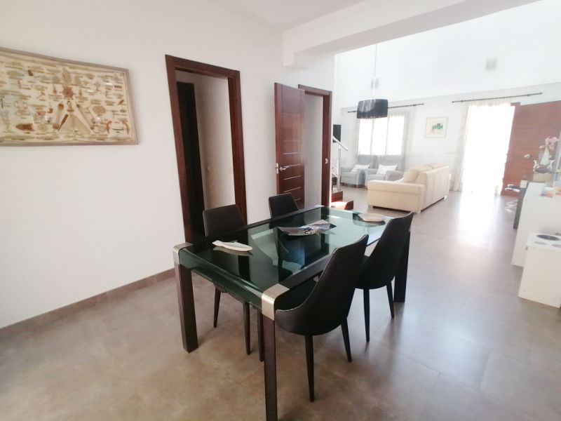 Temporada: Chalet de 2 plantas con piscina y calefacción central de gasoil en Son Bielo - Sa Ràpita 