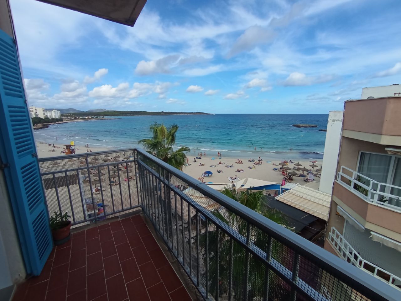 SAISON 26 /27: Apartment mit Meerblick in 1. Linie der Bucht von S Illot - - AP 46