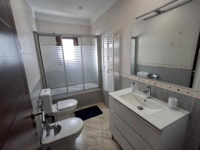 SAISON 26/27: Grosses Apartment mit Gemeinschaftspool in 1. Linie der Küste v Portocolom -- AP 403aT