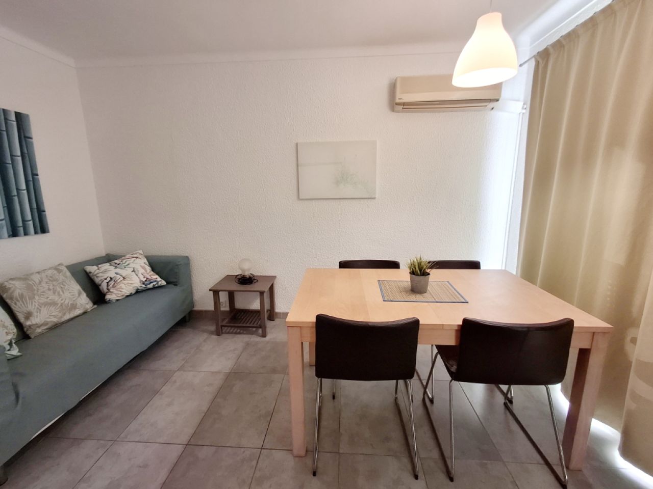 Temporada 26/27: Bonito apartamento en primera línea de la costa de Colonia St. Jordi -- AP 08 T