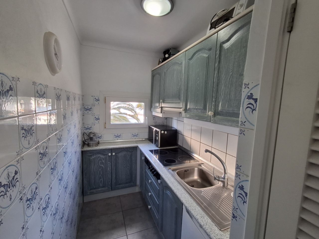 Temporada 26/27: Bonito apartamento en primera línea de la costa de Colonia St. Jordi -- AP 08 T