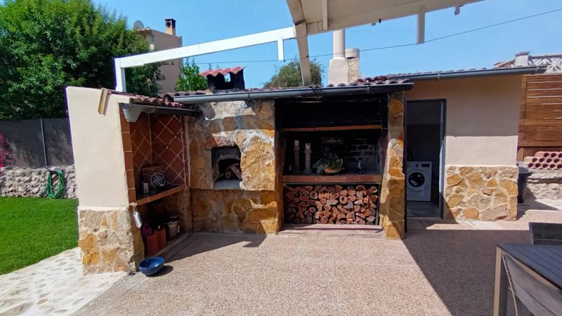 SAISON bis zu 4 Monate: Ebenerdiges Chalet mit Pool, AC; Pelett am S Amarrador - Santanyi -- CH 42 T