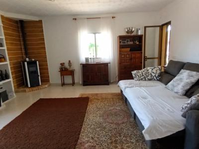 SAISON bis zu 4 Monate: Ebenerdiges Chalet mit Pool, AC; Pelett am S Amarrador - Santanyi -- CH 42 T