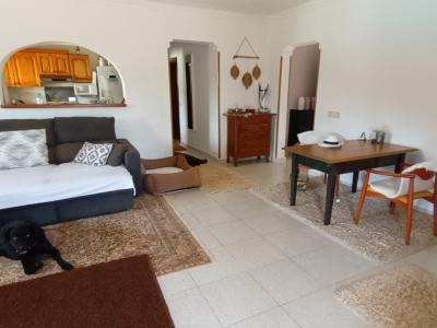 SAISON bis zu 4 Monate: Ebenerdiges Chalet mit Pool, AC; Pelett am S Amarrador - Santanyi -- CH 42 T