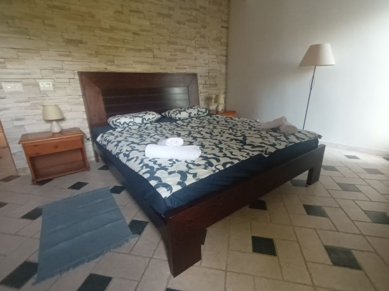 Saison: Chalet mit Fussbodenheizung, Garten und Pool in Cala LLombards -- CH 07 T