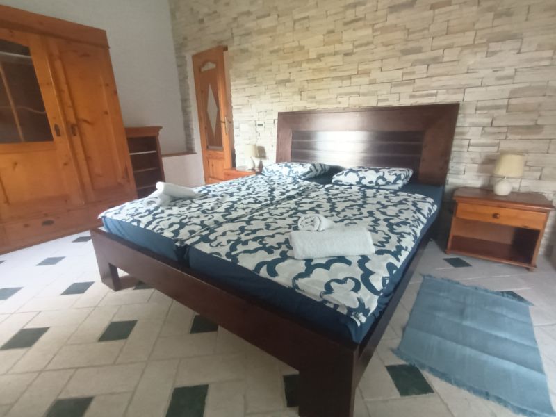 Saison: Chalet mit Fussbodenheizung, Garten und Pool in Cala LLombards -- CH 07 T