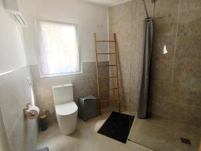 Saison: Chalet mit Fussbodenheizung, Garten und Pool in Cala LLombards -- CH 07 T