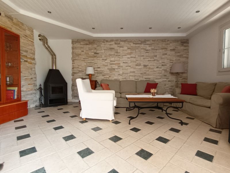 Saison: Chalet mit Fussbodenheizung, Garten und Pool in Cala LLombards -- CH 07 T