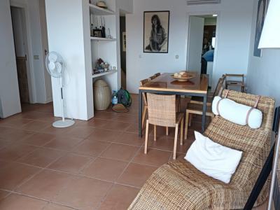 TEMPORADA: Dúplex - Apartamento en 1. Línea de la costa de Cala Murada -- AP 08 T