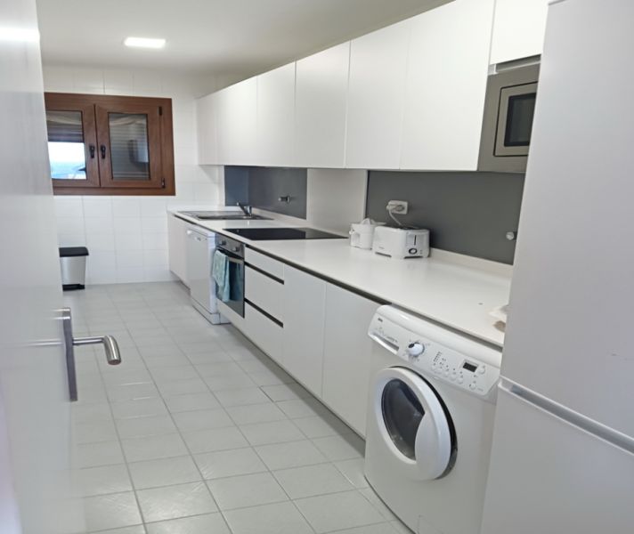 TEMPORADA: Dúplex - Apartamento en 1. Línea de la costa de Cala Murada -- AP 08 T