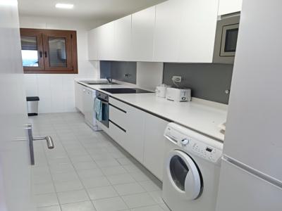 TEMPORADA: Dúplex - Apartamento en 1. Línea de la costa de Cala Murada -- AP 08 T