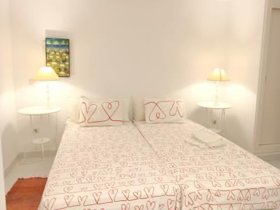 TEMPORADA: Dúplex - Apartamento en 1. Línea de la costa de Cala Murada -- AP 08 T