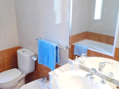 Saison: Ebenerdiges Chalet mit Garten in Sa Rapita-- CH 90 T