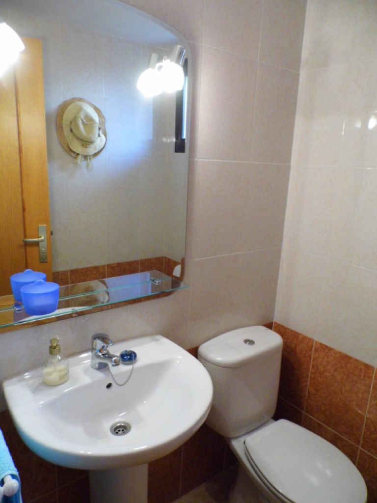 Saison: Ebenerdiges Chalet mit Garten in Sa Rapita-- CH 90 T