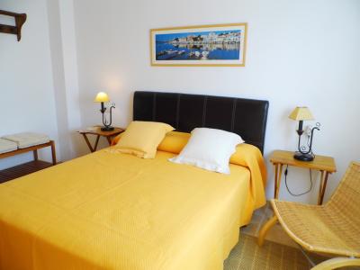 Saison: Ebenerdiges Chalet mit Garten in Sa Rapita-- CH 90 T