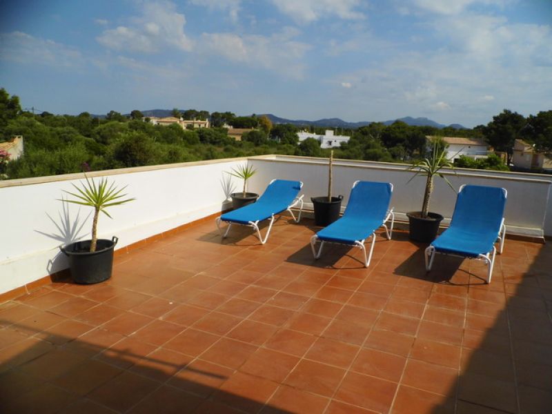 SAISON: Ebenerdiges Chalet mit Garten und Kamin am S Amarrador -- Santanyi -- CH 139 T