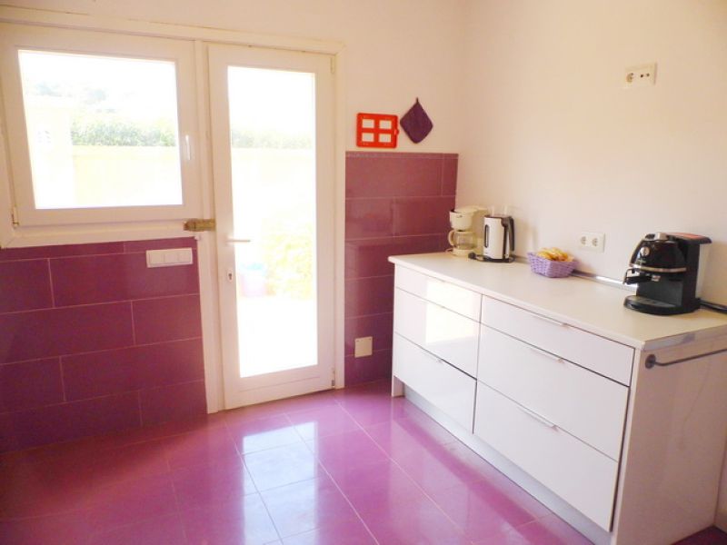 SAISON: Ebenerdiges Chalet mit Garten und Kamin am S Amarrador -- Santanyi -- CH 139 T