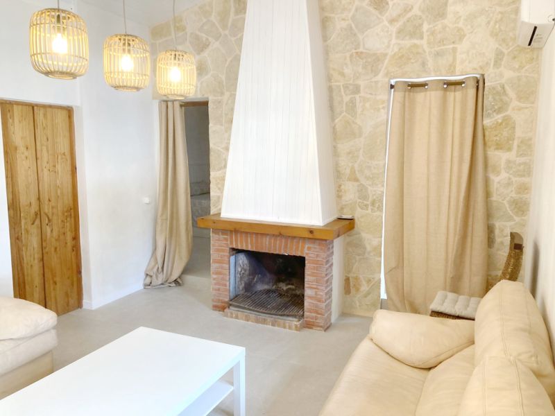 SAISON: Ebenerdiges Chalet mit kl. Pool in einer Grünzone - nahe der Cala Mondrago - Santanyi -  CH