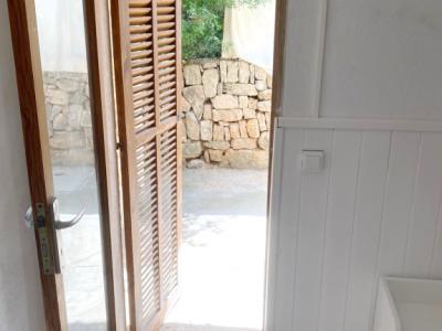 SAISON: Ebenerdiges Chalet mit kleinem Pool und Garten an der Cala Mondrago - Santanyi -- CH 78 T