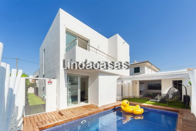 SAISON: Exklusives 2 Etagenchalet mit Pool in ruhiger Lage von Sa Rapita -- CH 77 T