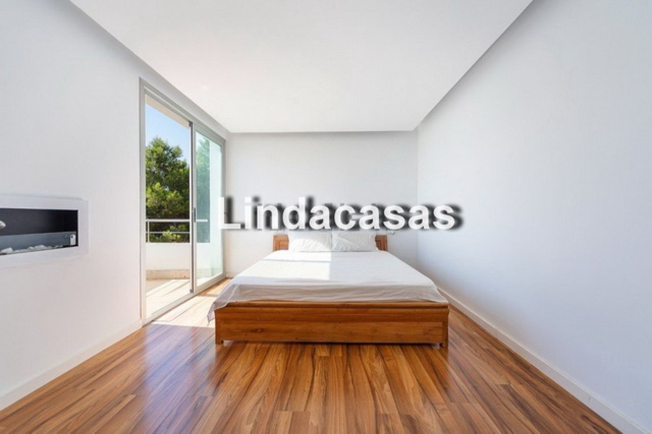 SAISON: Exklusives 2 Etagenchalet mit Pool in ruhiger Lage von Sa Rapita -- CH 77 T