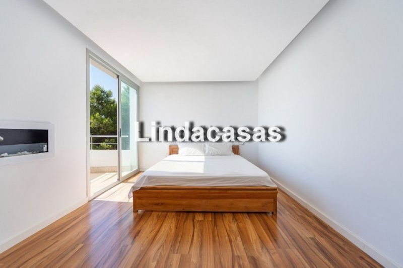 SAISON: Exklusives 2 Etagenchalet mit Pool in ruhiger Lage von Sa Rapita -- CH 77 T