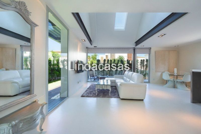 SAISON: Exklusives 2 Etagenchalet mit Pool in ruhiger Lage von Sa Rapita -- CH 77 T