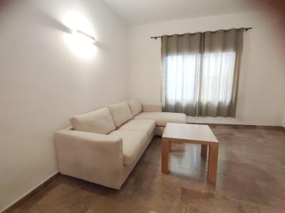 TEMPORADA: Moderno apartamento en planta baja de 2 niveles sin terraza en el centro de Felanitx -- AP 26 T