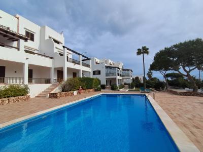 SAISON: Modernes Apartment mit Winterterrasse und Meerblick in Cala Dor -- AP 132 T