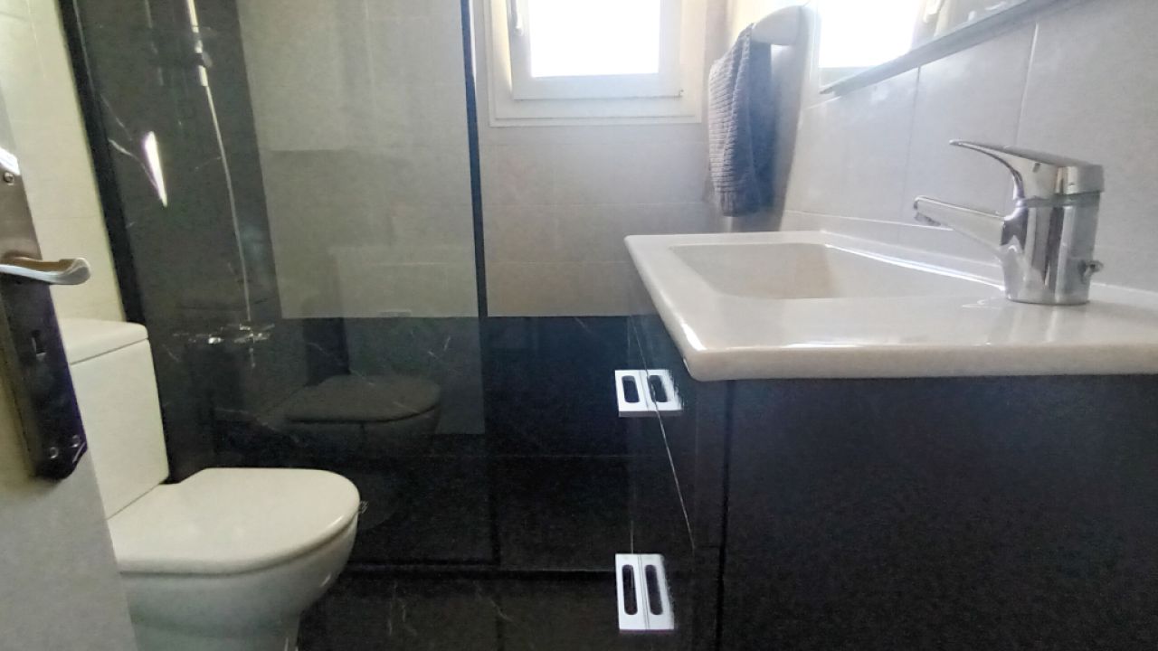 SAISON: Modernes Apartment mit Winterterrasse und Meerblick in Cala Dor -- AP 132 T