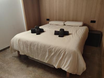 SEASON: Modern Ground-Floor Apartment without Terrace in the Center of Felanitx --- AP 26 T